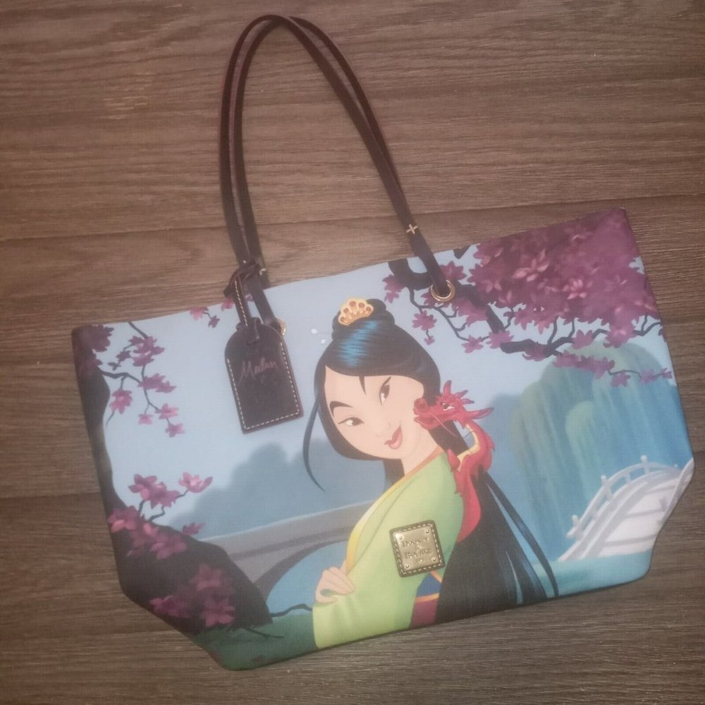Mulan Disney Dooney & Bourke Dream Big Princess Collection 20th Anniversary Tote